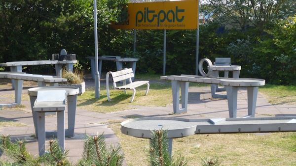 Hindernisbillard auf Borkum beim Campingplatz